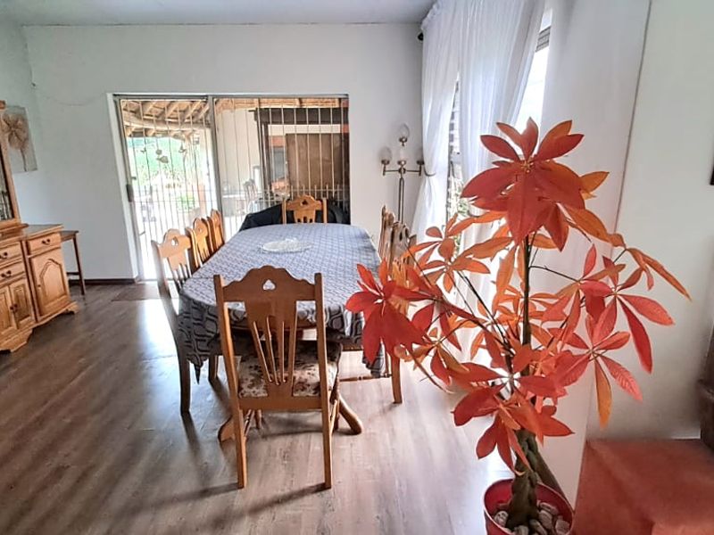 Discover Your Dream Home! - Photo 2