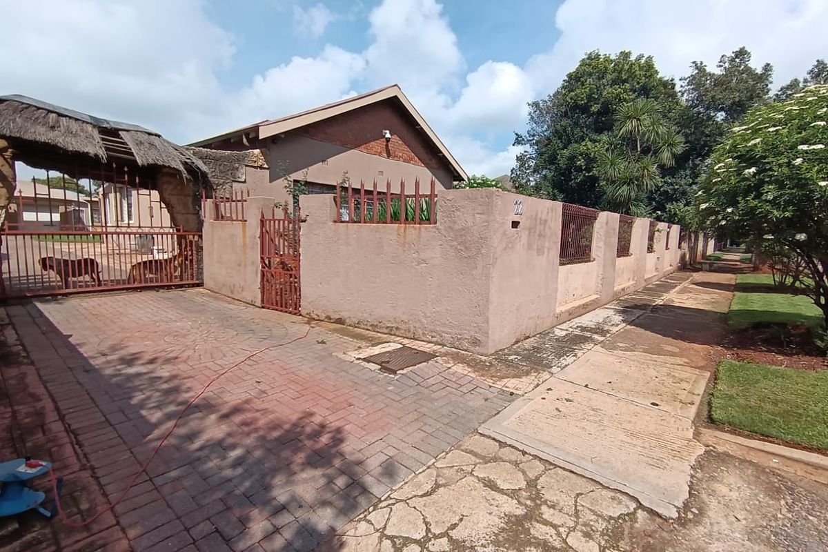 Stunning 3-Bedroom Home in Casseldale Springs - Photo 2