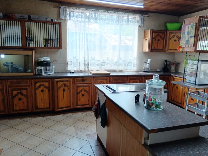 Stunning 3-Bedroom Home in Casseldale Springs - Photo 9