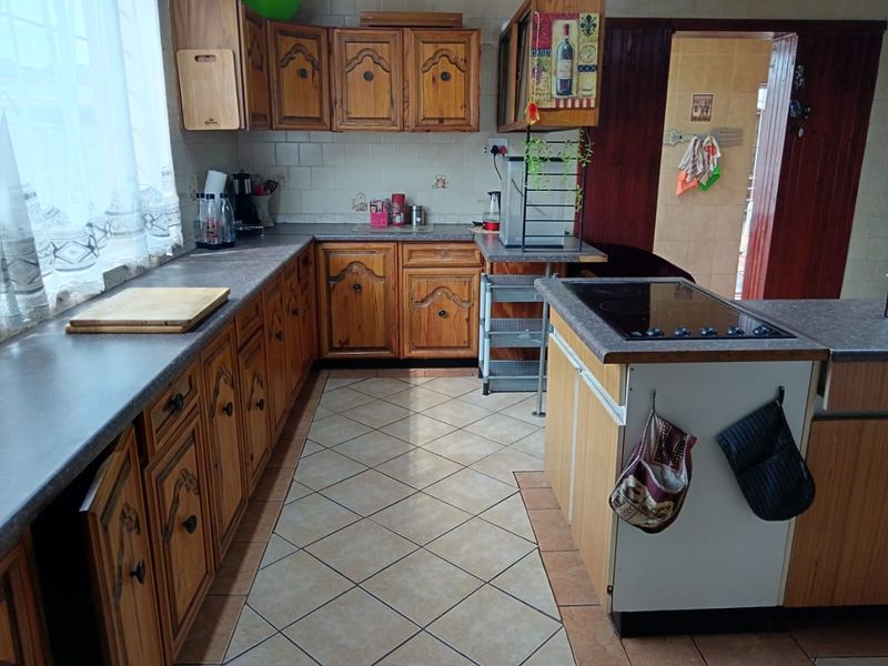 Stunning 3-Bedroom Home in Casseldale Springs - Photo 6