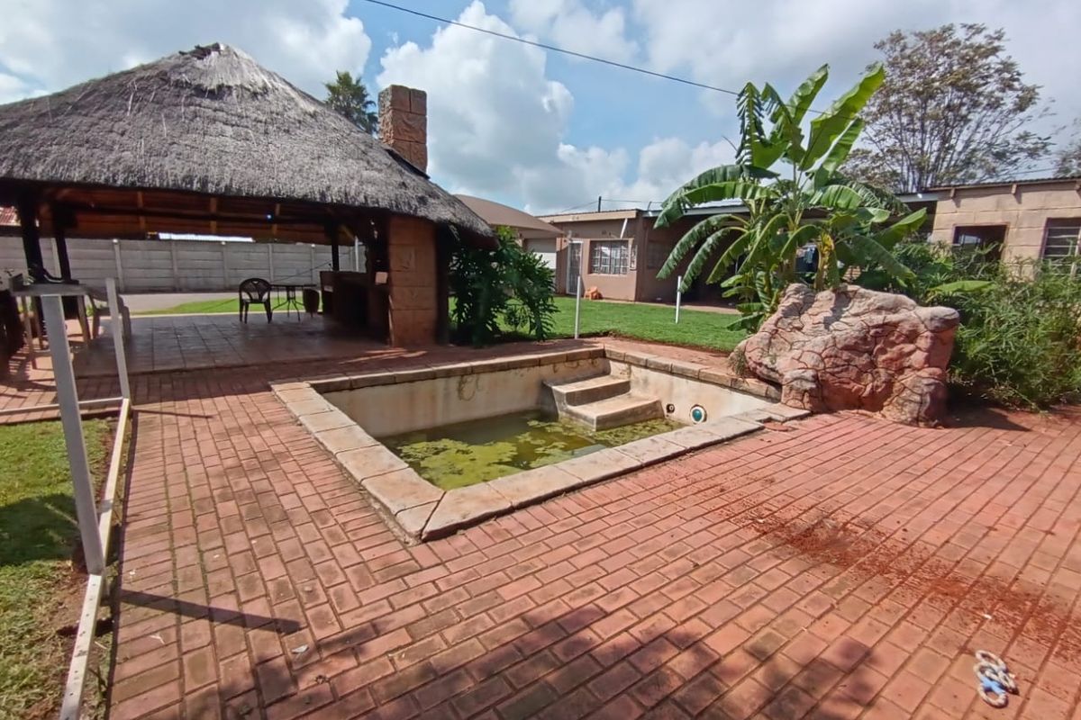 Stunning 3-Bedroom Home in Casseldale Springs - Photo 4