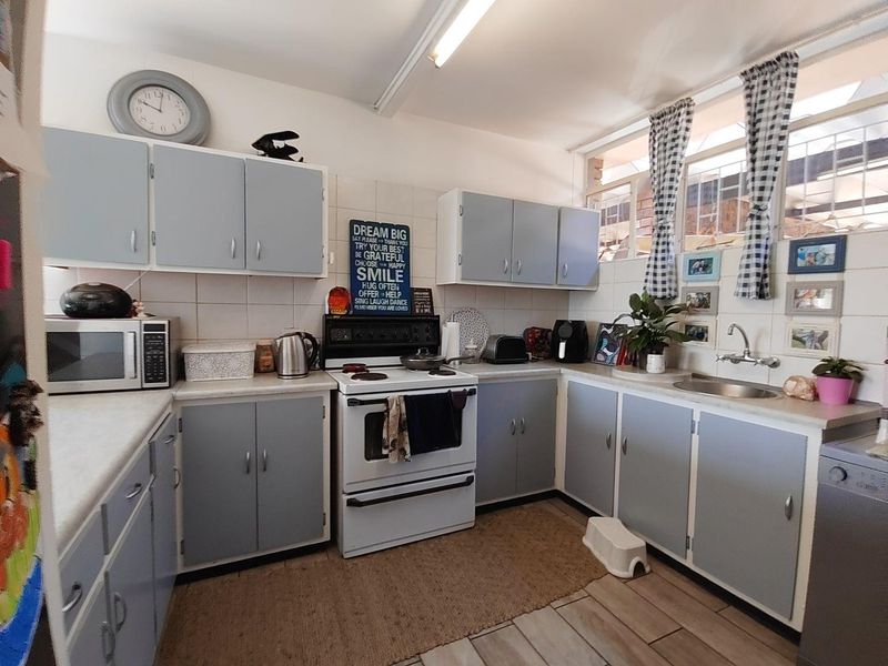 Breathtaking views 3 Bedroom Duplex - Photo 5