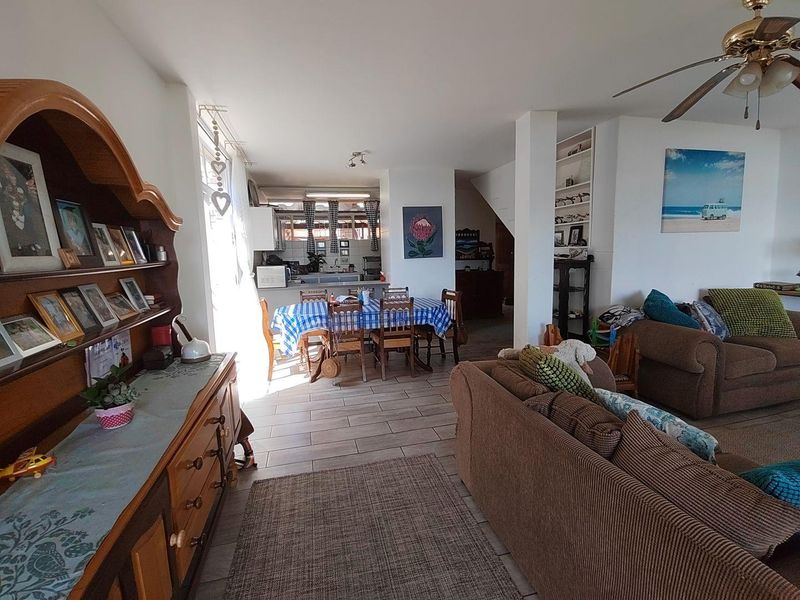 Breathtaking views 3 Bedroom Duplex - Photo 4