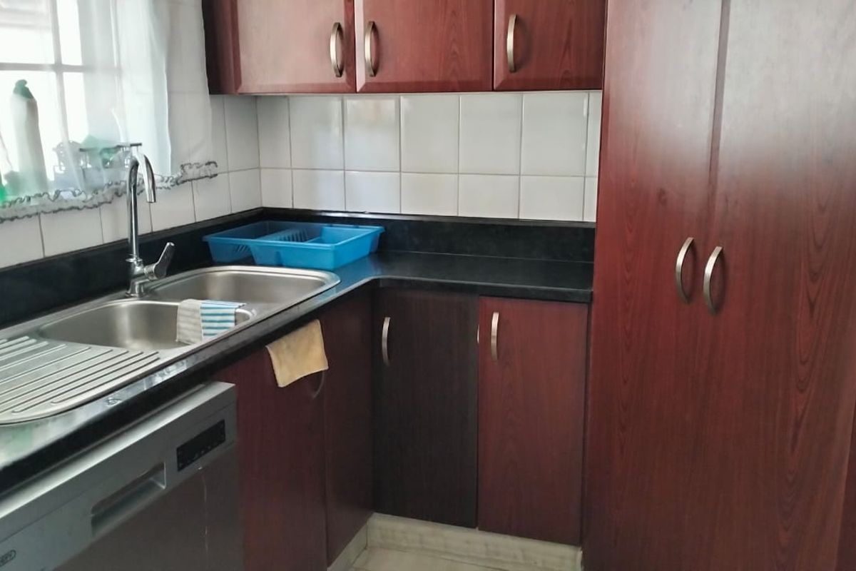 House to be called home in Chase Valley - Photo 5