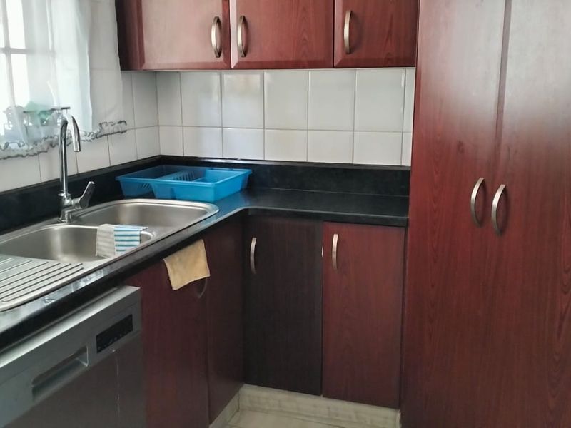 House to be called home in Chase Valley - Photo 5