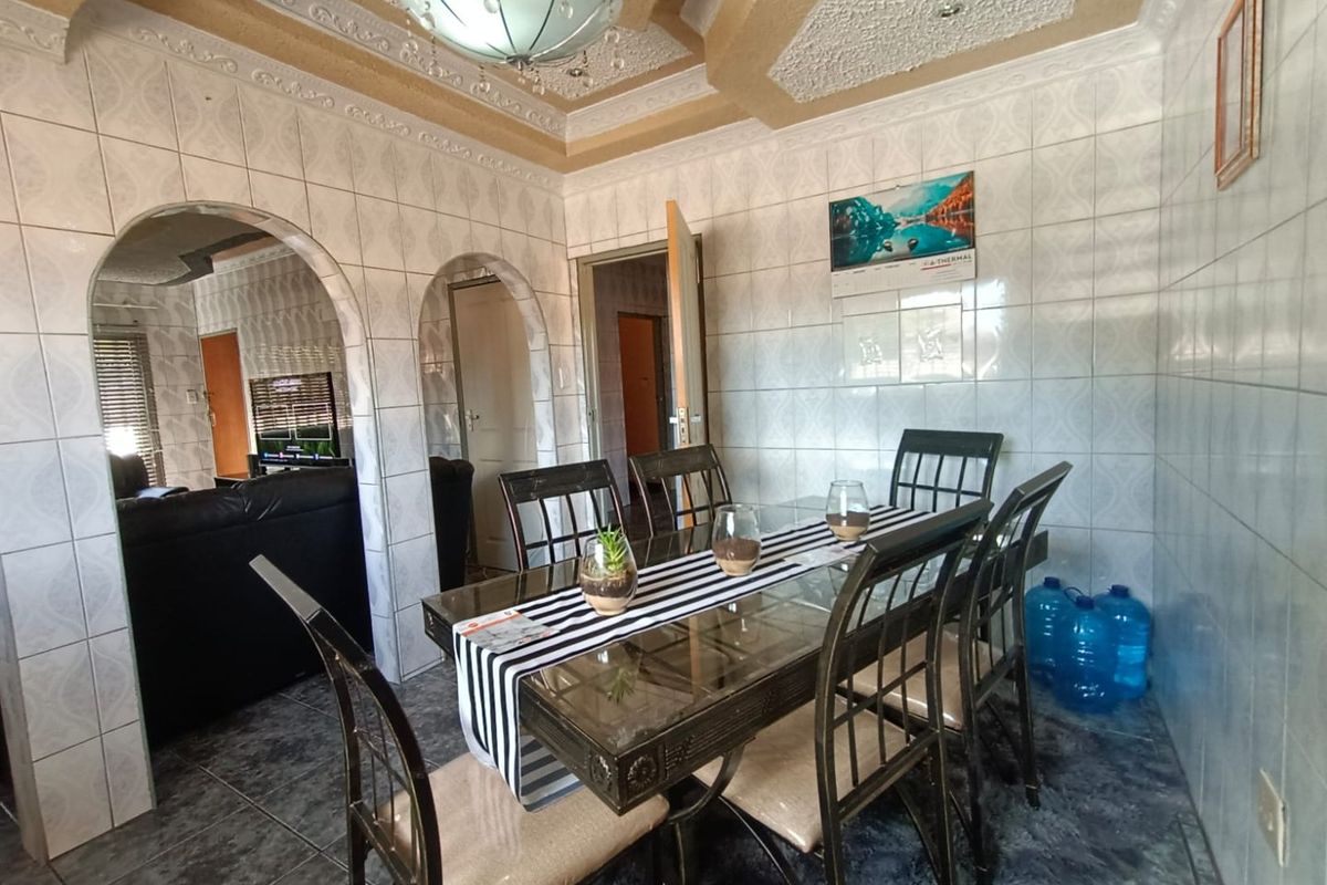 !Potential Investment For Beginners or New Couple Buying For the First Time! - Photo 3
