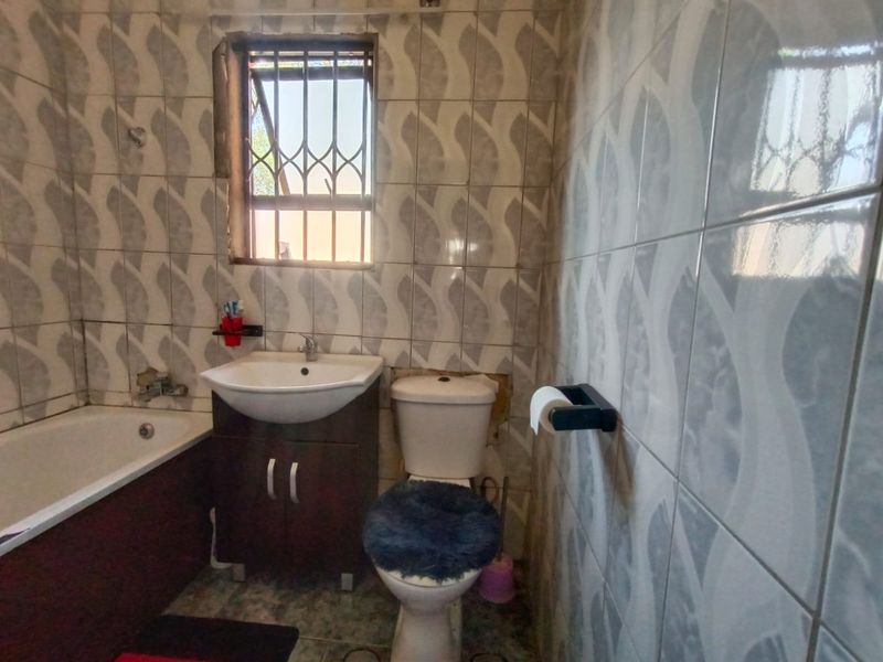 !Potential Investment For Beginners or New Couple Buying For the First Time! - Photo 7