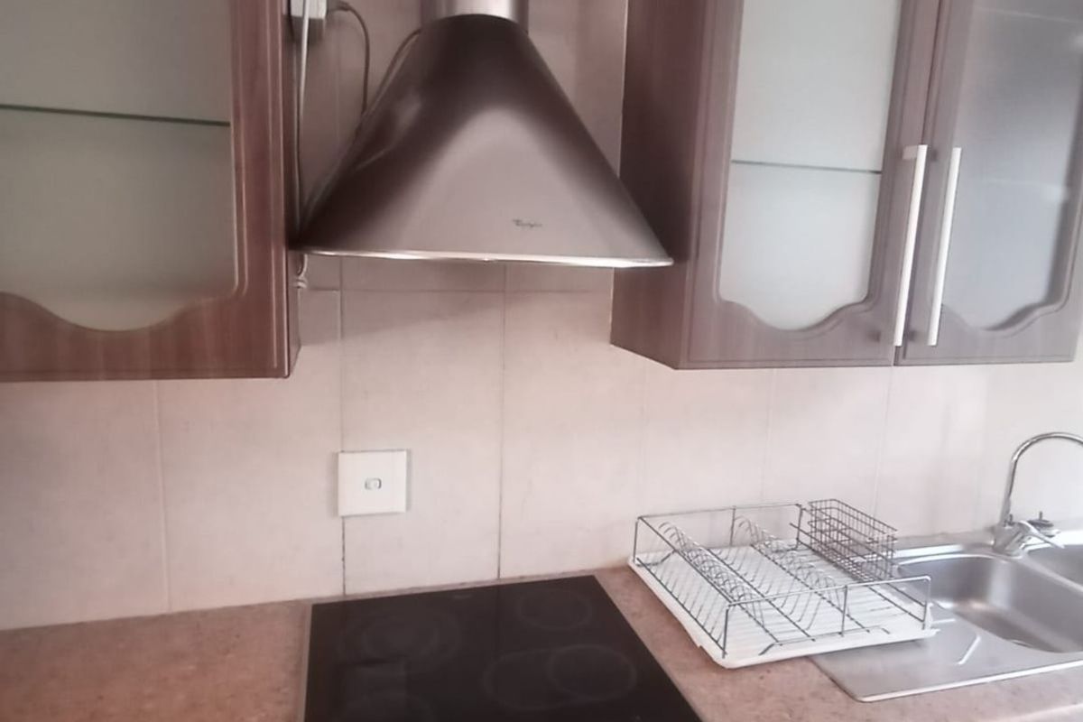 Modern duplex townhouse for sale in Sasolburg close to shopping centers - Photo 3