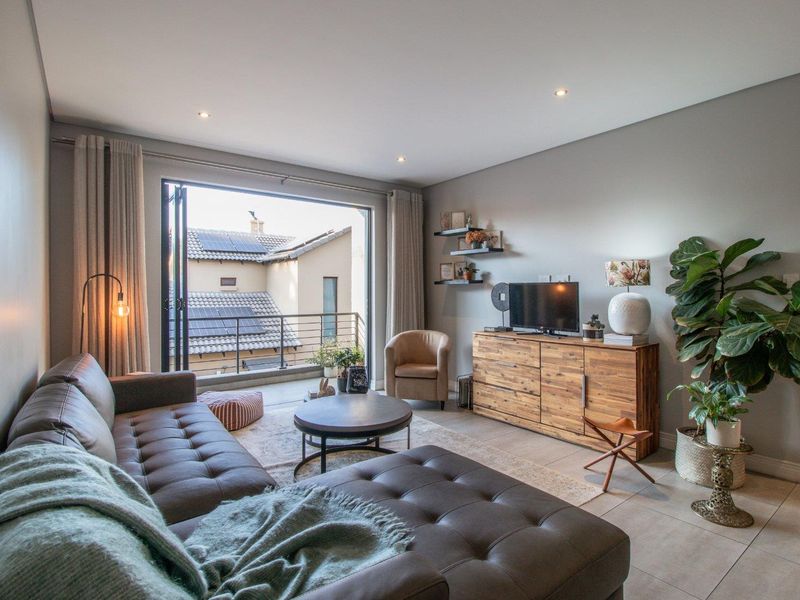 Apartment for Sale in Menlo Park - Photo 4