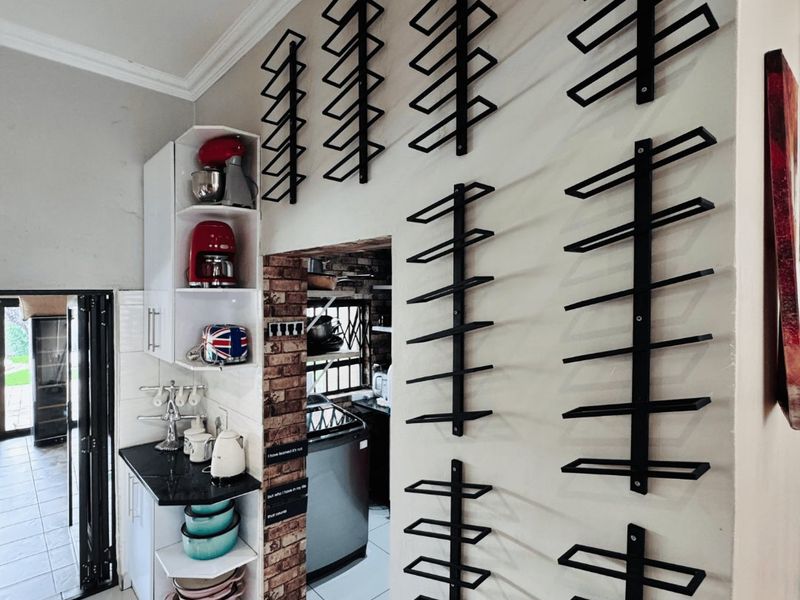 Luxury Living at it's Finest - 6 Bedroom Home Offering Space, Luxury and Top-Tier Security - Photo 8