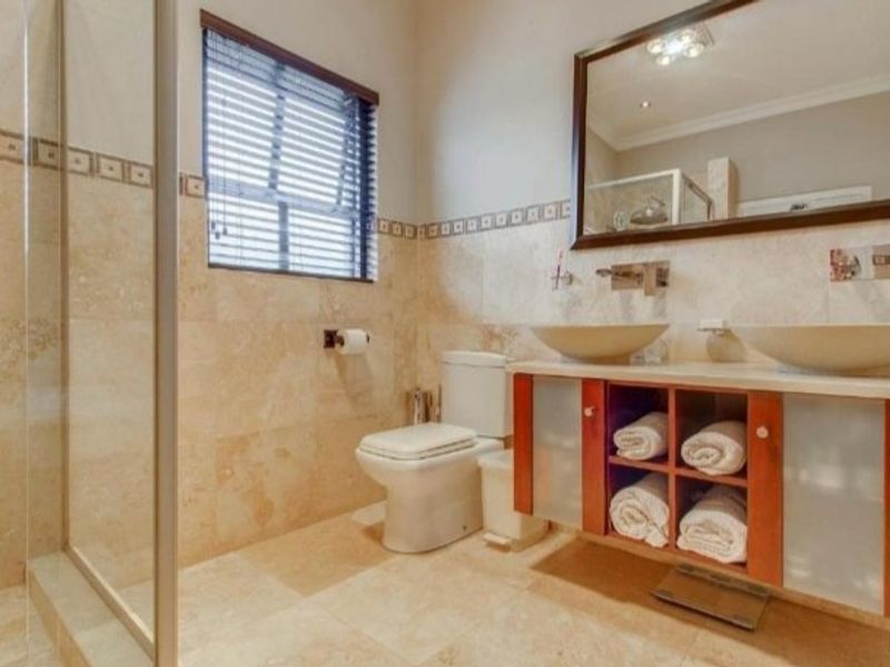 Exquisite 5-Bedroom Home in Jakarandas, Kuils River – Luxury and Security Combined - Photo 7