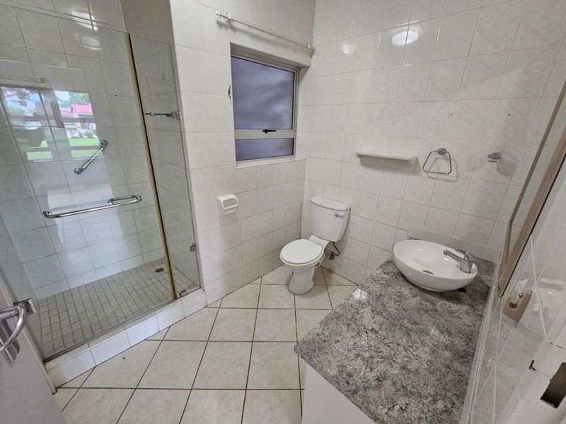 Ground Floor Apartment for Sale – Secure Complex with 24-Hour Security! - Photo 9