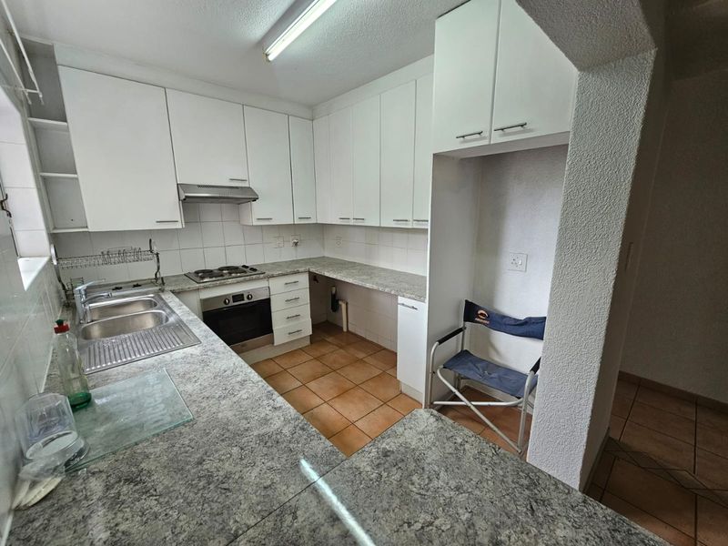 Ground Floor Apartment for Sale – Secure Complex with 24-Hour Security! - Photo 5