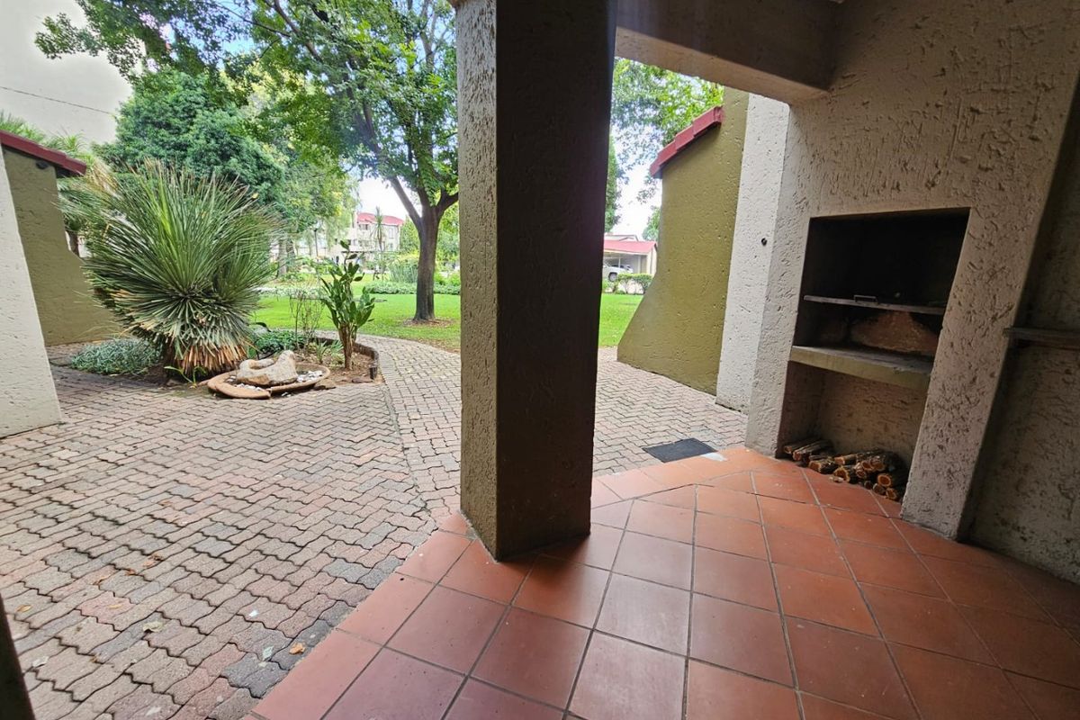 Ground Floor Apartment for Sale – Secure Complex with 24-Hour Security! - Photo 4