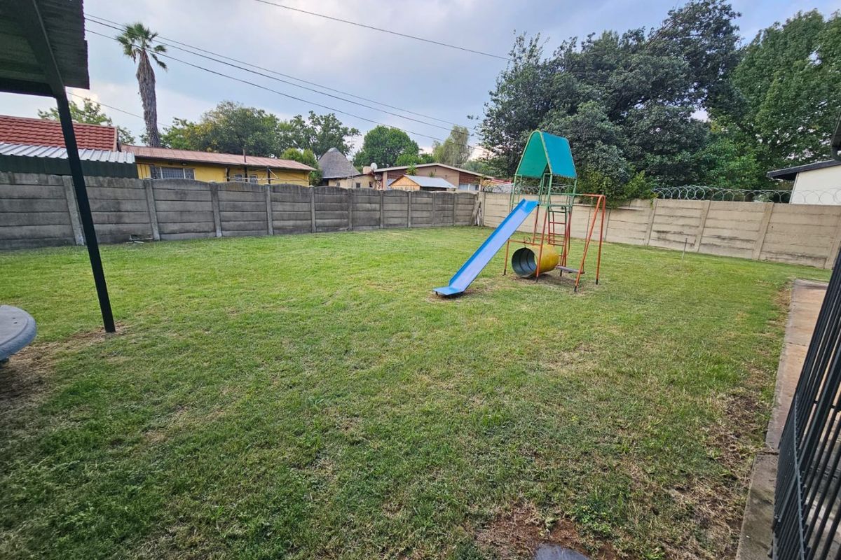 House for Sale in Sasolburg CBD – Ideal for Business or Home! - Photo 5