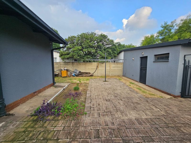 House for Sale in Sasolburg CBD – Ideal for Business or Home! - Photo 3