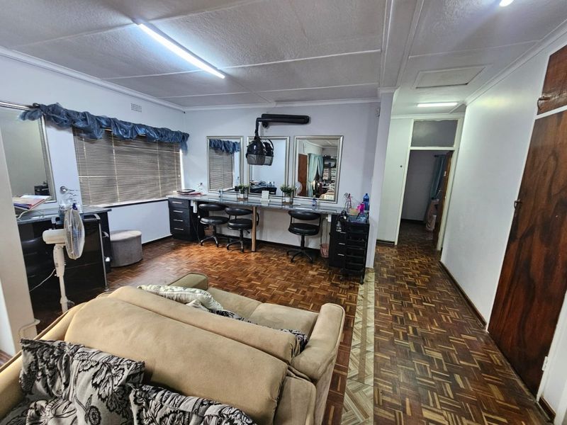 House for Sale in Sasolburg CBD – Ideal for Business or Home! - Photo 8
