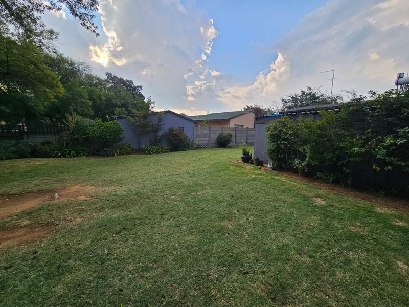 House for Sale in Sasolburg CBD – Ideal for Business or Home! - Photo 2