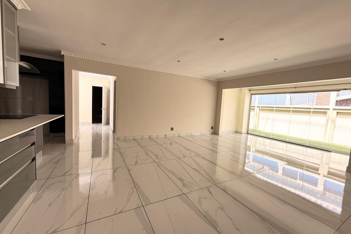 The Cascades Complex 3Bed and 2Bath Open Plan - Photo 4