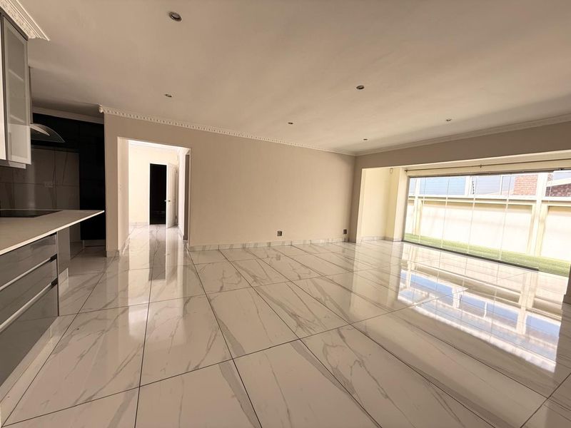 The Cascades Complex 3Bed and 2Bath Open Plan - Photo 4