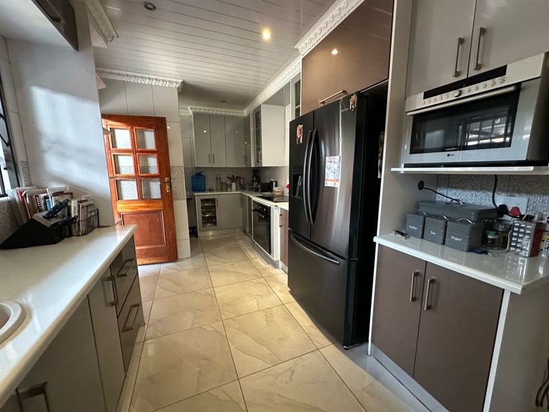 House For Sale In Vereeniging - Photo 9