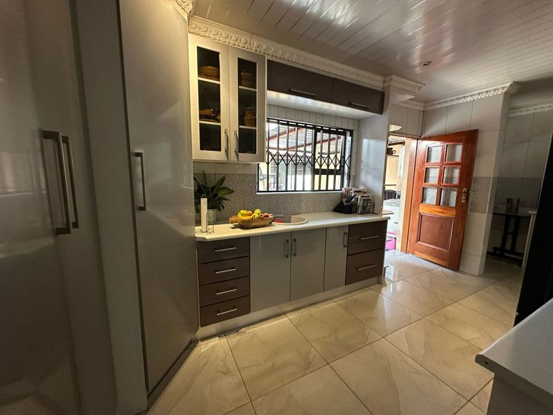 House For Sale In Vereeniging - Photo 8