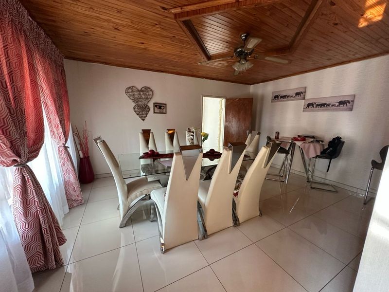 House For Sale In Vereeniging - Photo 6