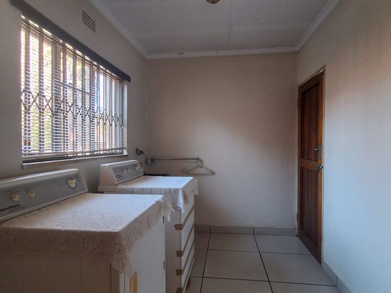 3 Bedroom House for sale in Arcon Park - Photo 8