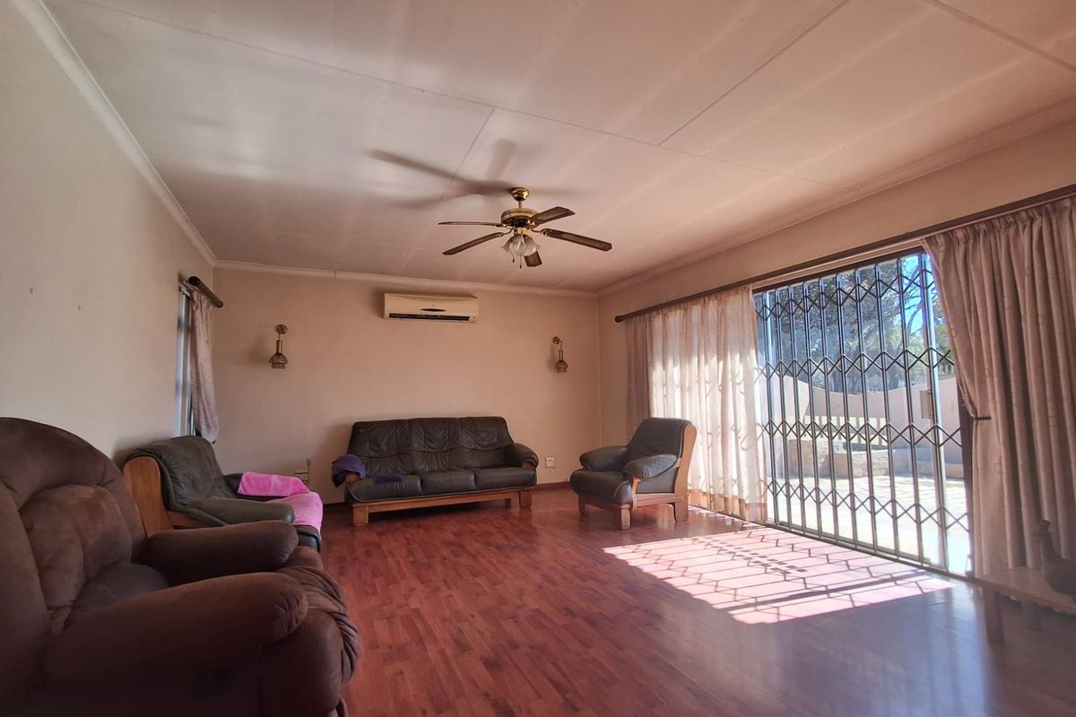 3 Bedroom House for sale in Arcon Park - Photo 3