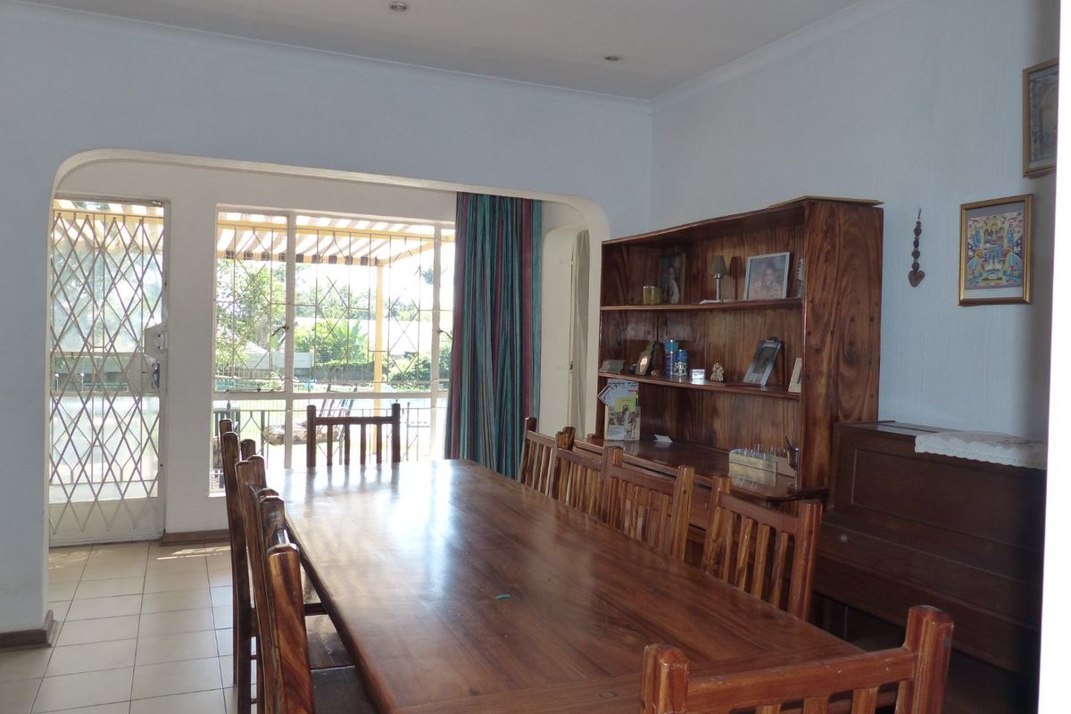 Serious Seller. A Charming 3-Bedroom Family Home with Large Guest Cottage in a Sought-After Suburb - Photo 5