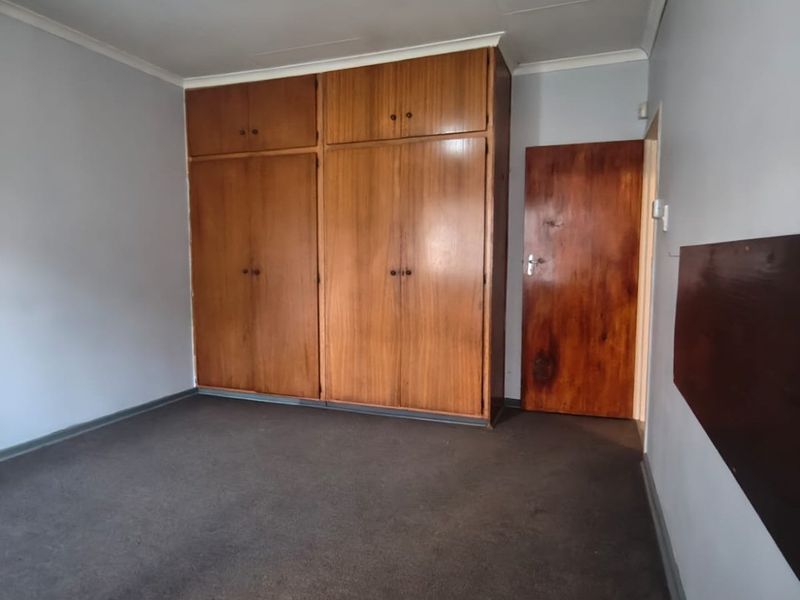 Are you looking for a property where your kids are close to school? - Photo 9