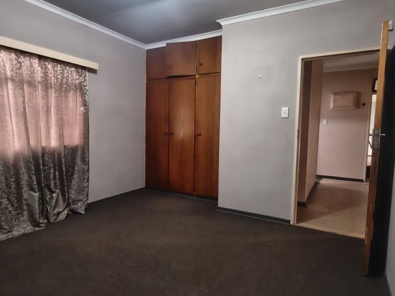 Are you looking for a property where your kids are close to school? - Photo 7