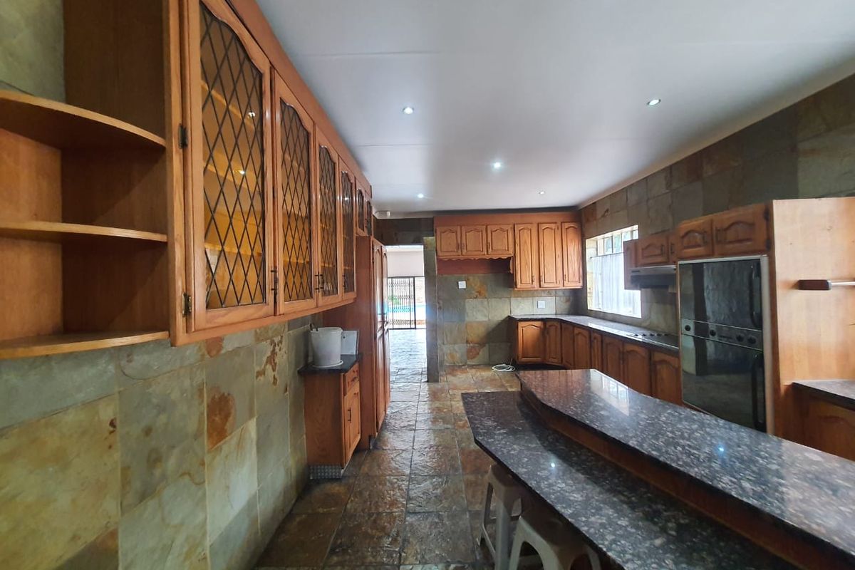 Hidden Gem In The Prime Area Of SW 5 Proper - Photo 4