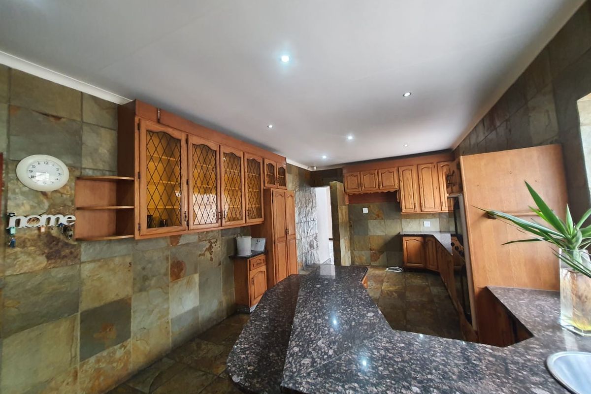 Hidden Gem In The Prime Area Of SW 5 Proper - Photo 5