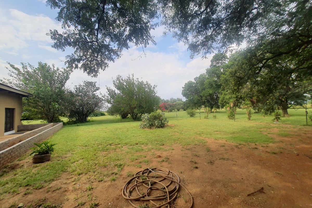 Beautiful 2.2 Hectares Plot In Mullerstuine - Photo 3