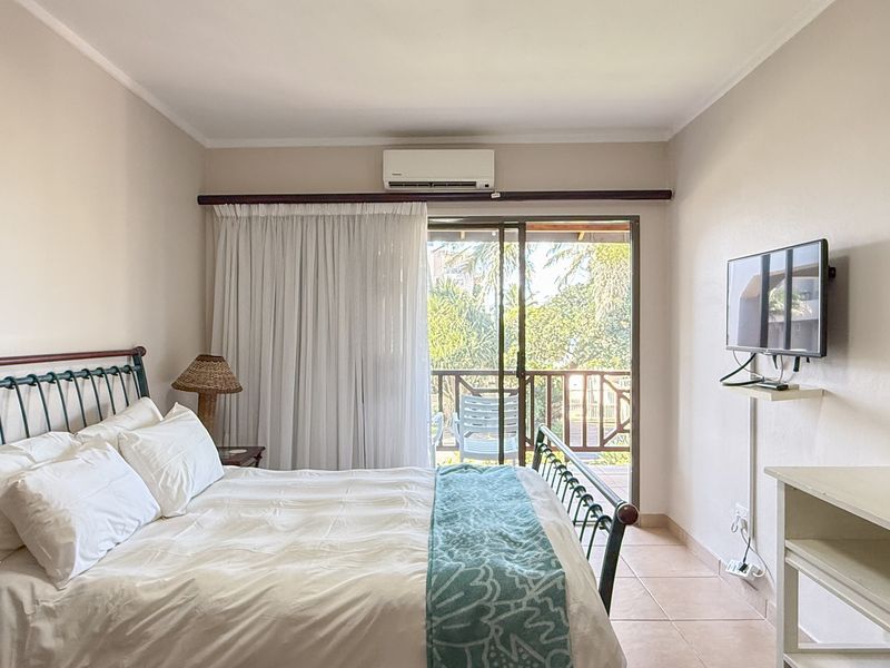 3 Bedroom Sea-Facing Fully Furnished Unit to Rent in La Pirogue, Compensation Beach, Ballito - Photo 6