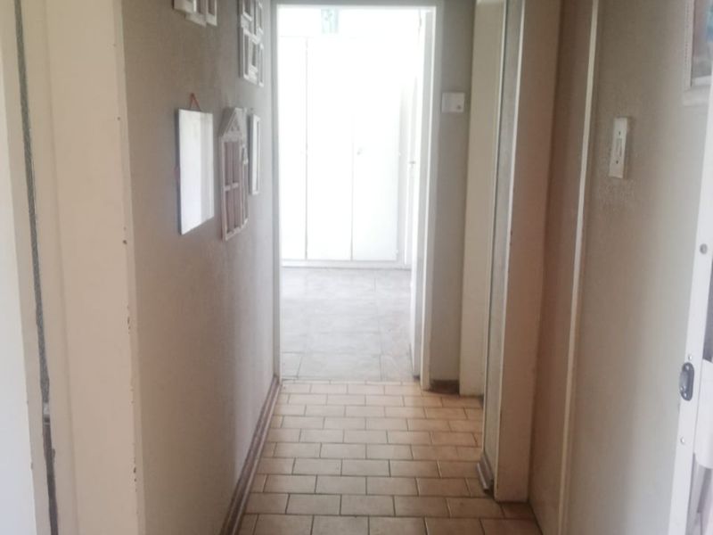 House For Sale In Vereeniging - Photo 6