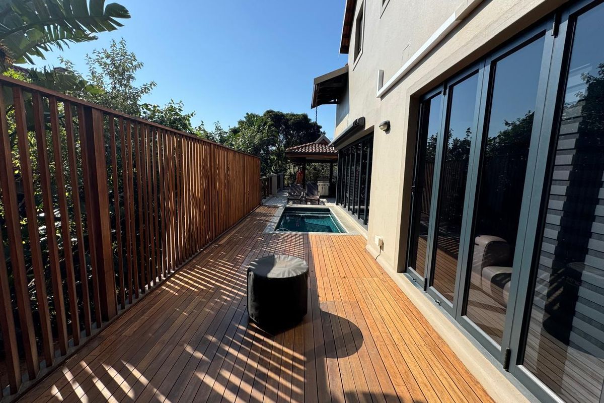 A sophisticated modern home in Zimbali Estate - Photo 3