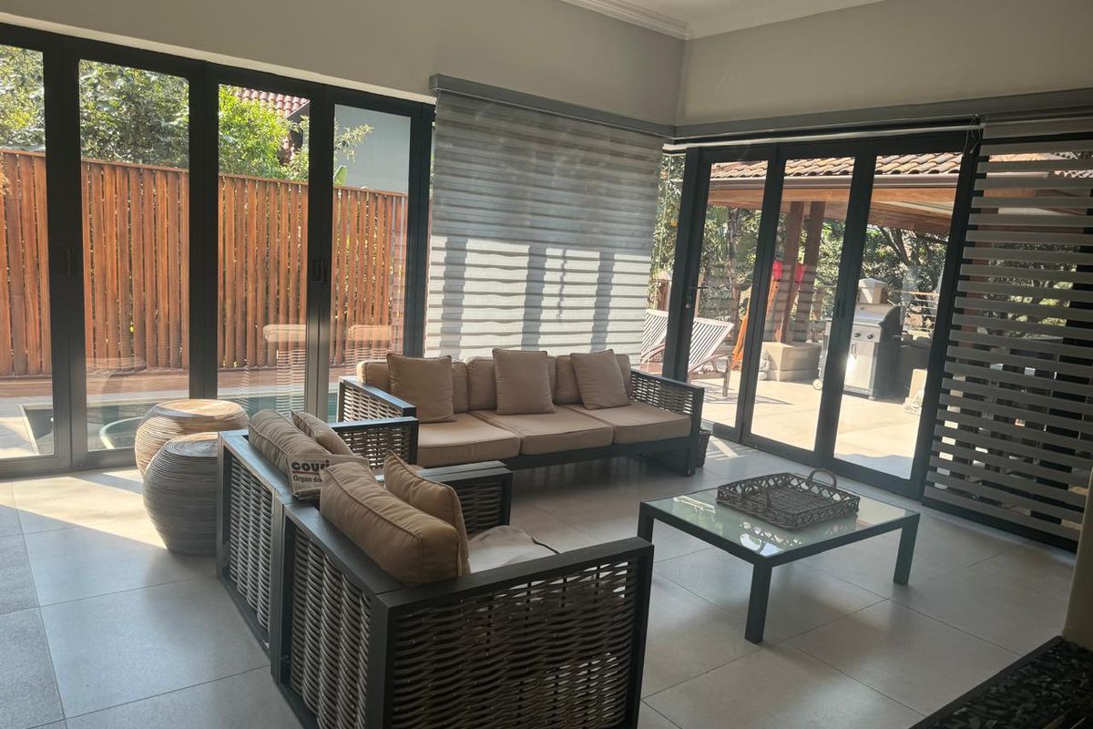 A sophisticated modern home in Zimbali Estate - Photo 5