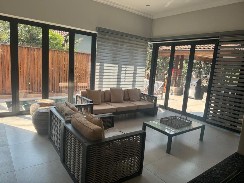 A sophisticated modern home in Zimbali Estate - Photo 5