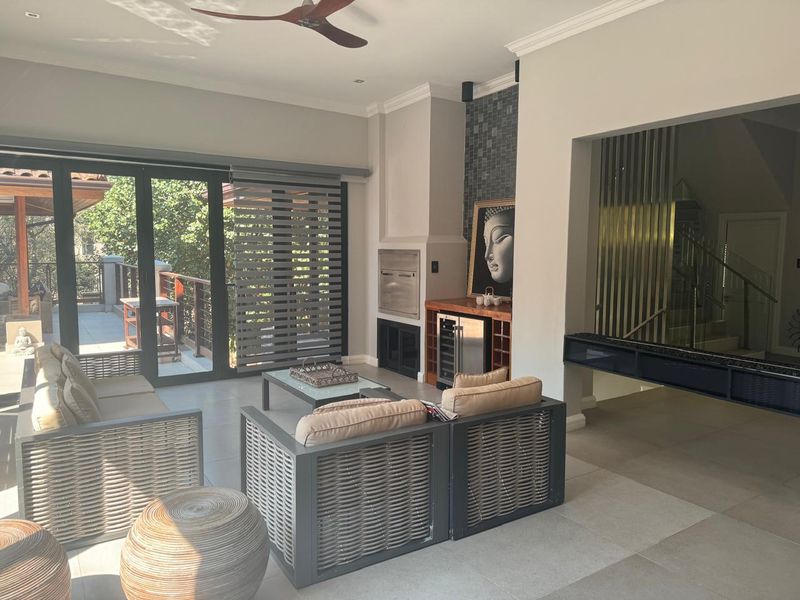 A sophisticated modern home in Zimbali Estate - Photo 7