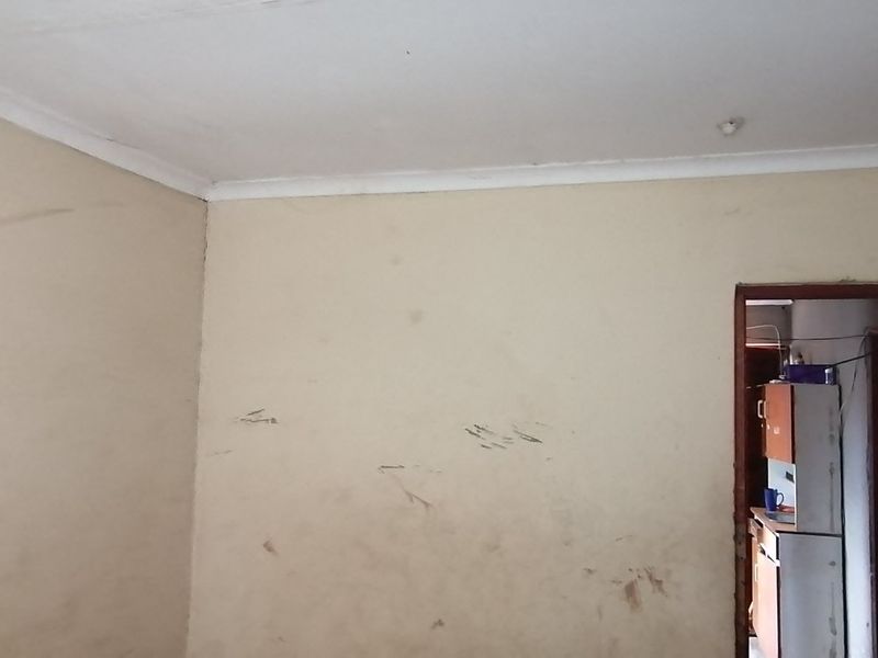 A starter home - Photo 10