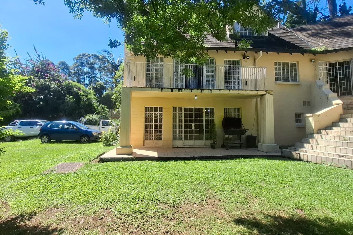 Spacious Three-Level Family Home in Blackridge - Photo 4