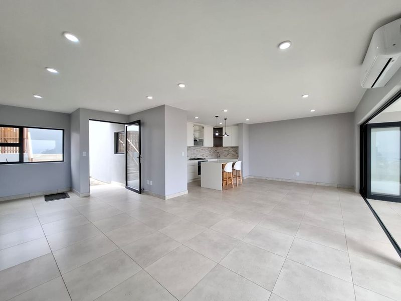 Brand-New Coastal Villa with Stunning Seaviews in Shaka’s Rock, Ballito - Photo 4