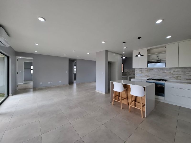 Brand-New Coastal Villa with Stunning Seaviews in Shaka’s Rock, Ballito - Photo 5