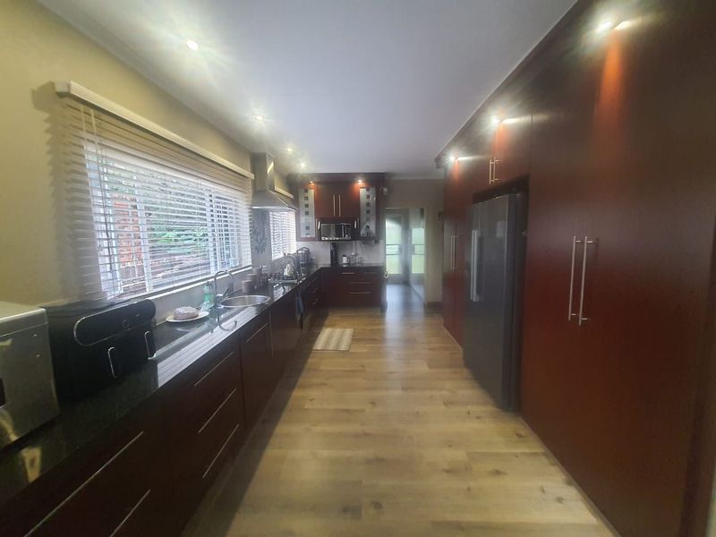 Beautiful Property for an Amazing Price!!! - Photo 4