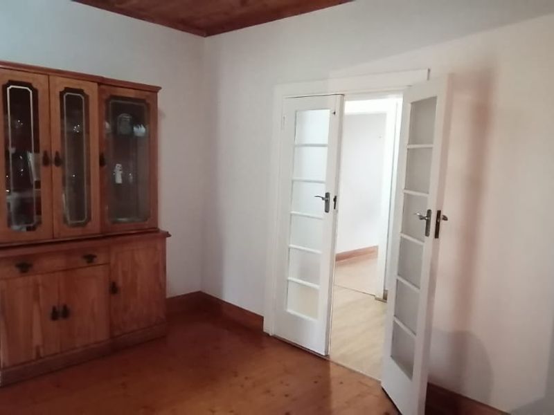 Spacious 3-Bedroom Home with Large Yard in Mosel, Uitenhage - Photo 3