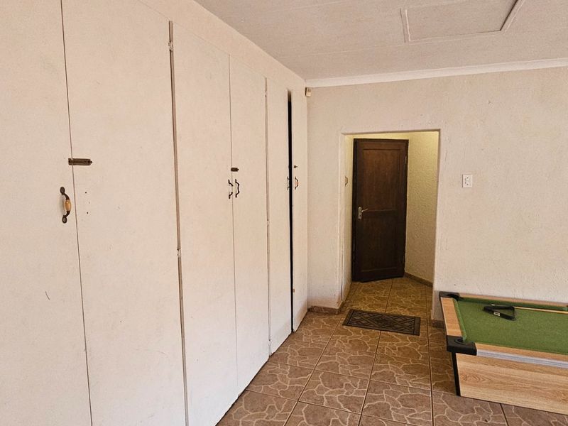 4 bedroom Family Home in Prestigious Security Estate – Prime Location in Polokwane - Photo 10