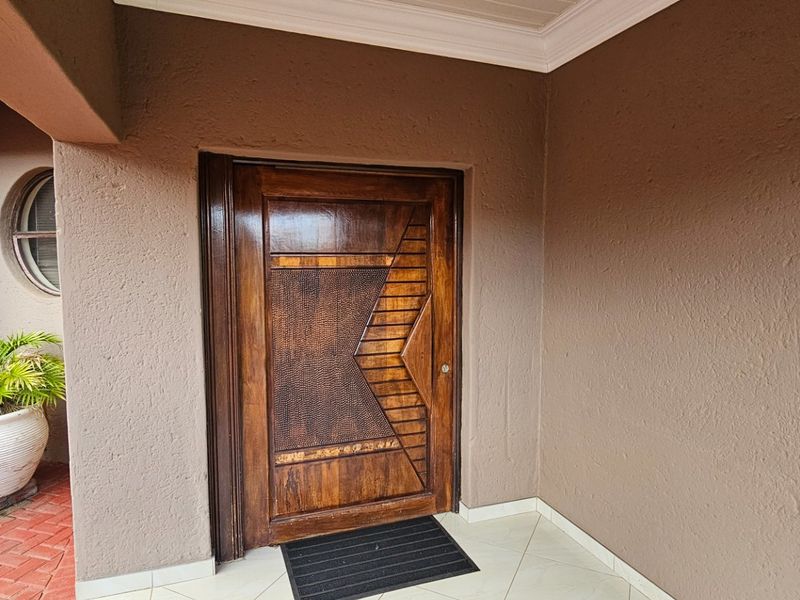4 bedroom Family Home in Prestigious Security Estate – Prime Location in Polokwane - Photo 7