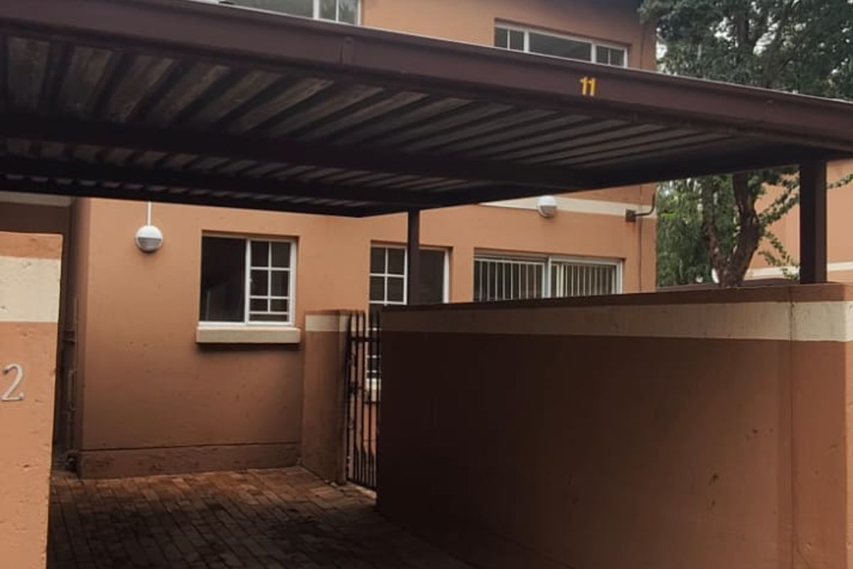 BARGAIN... PET FRIENDLY TOWNHOUSE VAALPARK!! - Photo 4